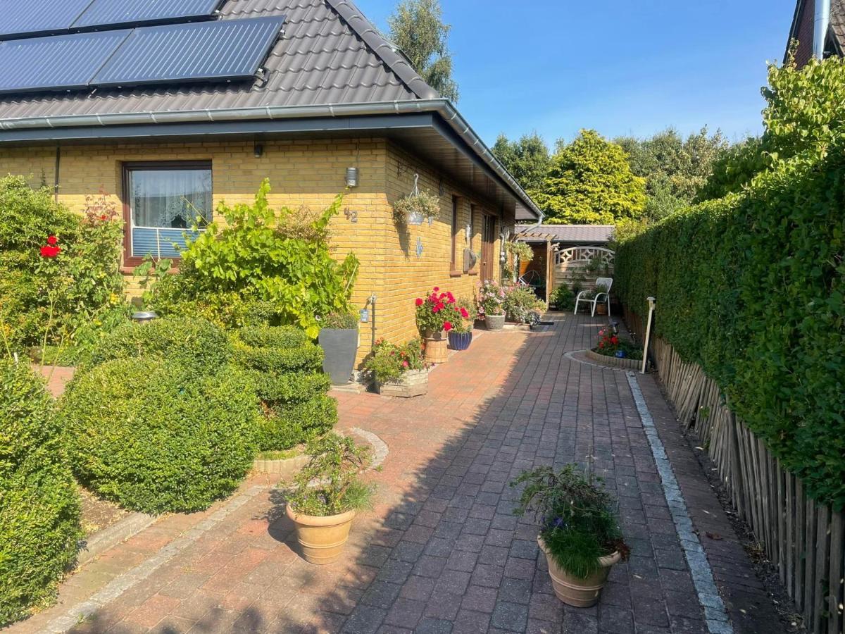 Ferienwohnung Hansen Uphusum Exterior photo